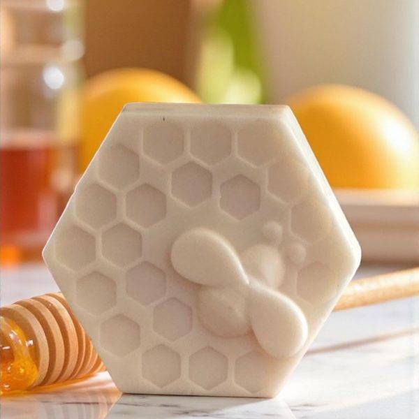 🥥 Coconut, Triple Butter & Honey Soap